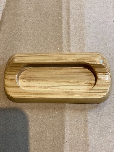 Solid oak recessed finger - 1,